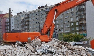 Вывоз строительного мусора с участка в Ярославле недорого от 1572 руб. | 2Землекопа-Рсл